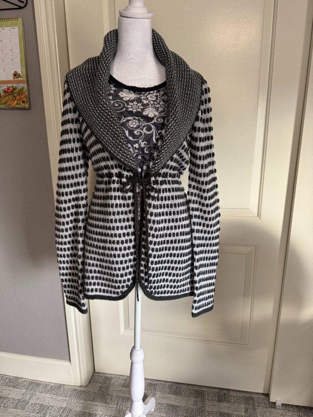 Calvin Klein Jeans Cardigan Sweater, Grey and White, Size Large